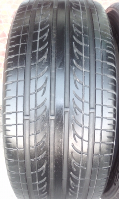 ขายยาง Kumho 215/45/17 ปี 12*13