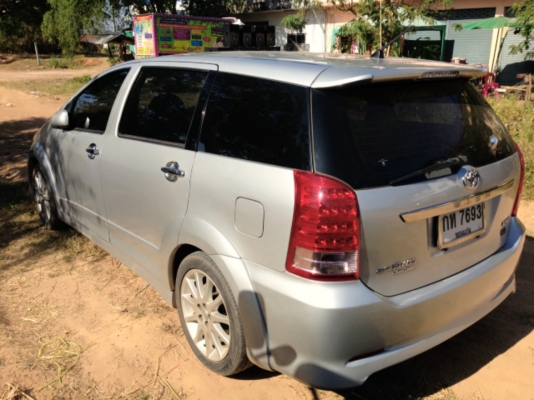 ขาย TOYOTA WISH 2000 CC. ปี2006 AUTO รุ่นTOP ซันลูฟ รถบ้าน