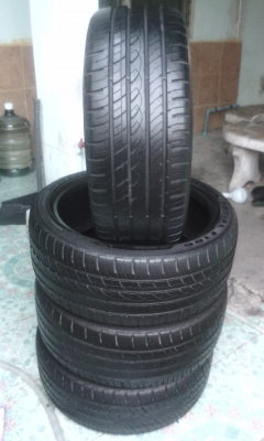 ขายยาง Tracmax 215/40/17 ปี 12