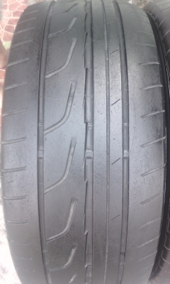 ขายยาง Bridgestone 225/45/17 ปี 10