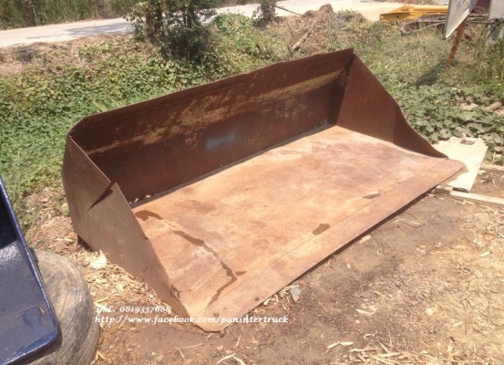 FROM JAPAN BUCKET บุ๊งกี๋แบบถอดเปลี่ยนได้ สำหรับรถตัก , รถยก ราคาเพียง(ใบละ)13,000 บาท สนใจรีบติดต่อ 0819337688