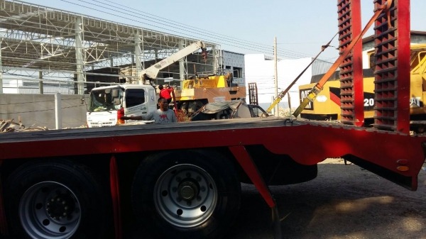 ขายรถบรรทุกแม็คโฮ หัวลาก ฮีโน่ FR608A EF550-300แรง 2เพา หางโลเบส 2เพา ลากแม็กโค 200-320 สภาพดีพร้อมใช้ ทะเบียนพร้อมโอน