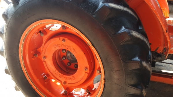 M7040 เลมทะเบียนพร้อมโอนครับ 355000 M7040 เลมทะเบียนพร้อมโอนครับ 355000