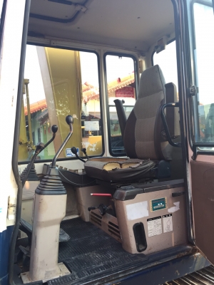 ขายด่วน รถขุด KOMATSU PC60-6   เก่าญี่ปุ่น  สภาพสวย เดิมๆ   สนใจลองระบบกันได้ทุกวันจ้า  โทร 089-7462641  สุวรรณีจ้า