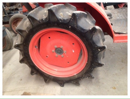 ขายรถแทรกเตอร์มือสอง