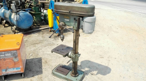 Sell> เจาะคิงส์ KING TAIWAN เบอร์ใหญ่สุด มอเตอร์ถ่าน Mitsubishi อึดทนถึก ไฟบ้าน 220V. คอแน่นโต้ะสวยสดมากมาเทสได้!!