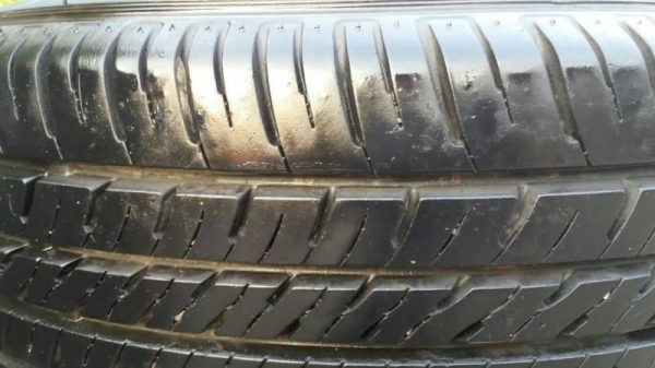 ยาง 215 70 15 ปี 16 คู่ล่ะ 2000