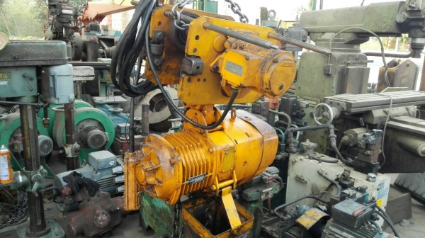 รอกโซ่ไฟฟ้า KITO Made in JAPAN ขนาด 5 ตัน ไฟ 380V. พร้อมตัวเดินบีม สดนอกพึ่งลงตู้ ดึงนิ่มมาเทสได้!! รอกโซ่ไฟฟ้า KITO Made in JAPAN ขนาด 5 ตัน ไฟ 380V. พร้อมตัวเดินบีม สดนอกพึ่งลงตู้ ดึงนิ่มมาเทสได้!!