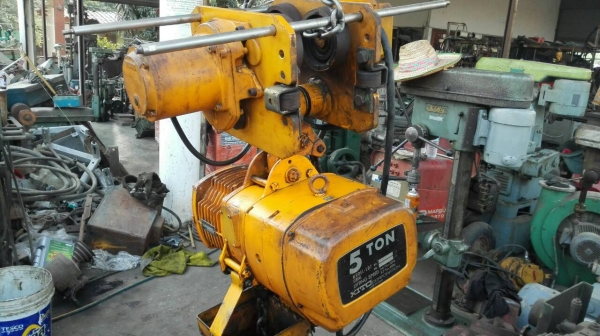 รอกโซ่ไฟฟ้า KITO Made in JAPAN ขนาด 5 ตัน ไฟ 380V. พร้อมตัวเดินบีม สดนอกพึ่งลงตู้ ดึงนิ่มมาเทสได้!!