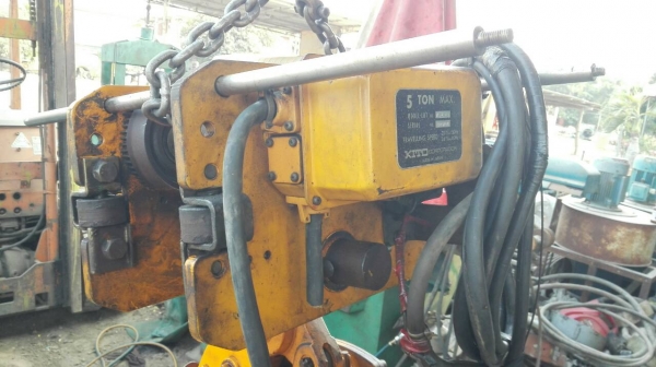 รอกโซ่ไฟฟ้า KITO Made in JAPAN ขนาด 5 ตัน ไฟ 380V. พร้อมตัวเดินบีม สดนอกพึ่งลงตู้ ดึงนิ่มมาเทสได้!! รอกโซ่ไฟฟ้า KITO Made in JAPAN ขนาด 5 ตัน ไฟ 380V. พร้อมตัวเดินบีม สดนอกพึ่งลงตู้ ดึงนิ่มมาเทสได้!!