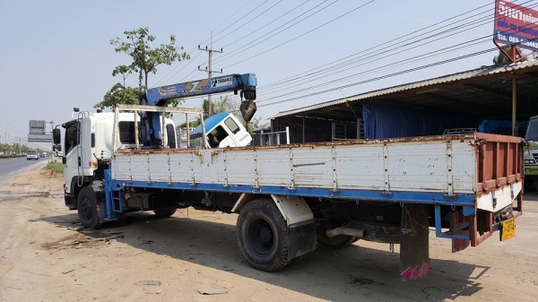 6ล้อ240ปี53 ติดเครน 5 ตัน กระบะยาว 6.80 รถสวยเดิมยางเต็ม เครน 3 ชัก พร้อมทำงาน 6ล้อ240ปี53 ติดเครน 5 ตัน กระบะยาว 6.80 รถสวยเดิมยางเต็ม เครน 3 ชัก พร้อมทำงาน