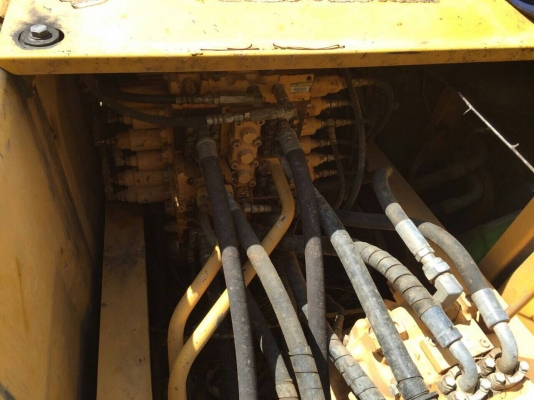 รถขุดPC200-7 เล่มทะเบียนพร้อม ทำงาน8400ชม.ดูแลเช็คศูนย์ตลอด รถสวยแน่นๆ