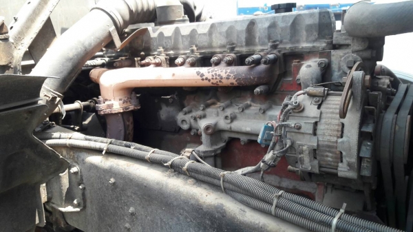 รถฮีโน่ 10 ล้อ ตู้เย็น FL3H  195 แรงม้า. ปี 36.    สนใจติดต่อ  081 - 6079515