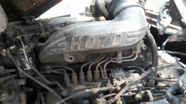 รถฮีโน่ 10 ล้อ ตู้เย็น FL3H  195 แรงม้า. ปี 36.    สนใจติดต่อ  081 - 6079515