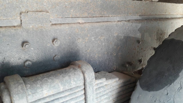 รถฮีโน่ 10 ล้อ ตู้เย็น FL3H  195 แรงม้า. ปี 36.    สนใจติดต่อ  081 - 6079515