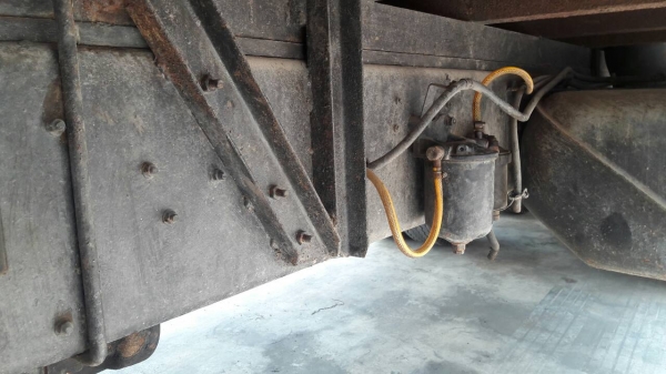 รถฮีโน่ 10 ล้อ ตู้เย็น FL3H  195 แรงม้า. ปี 36.    สนใจติดต่อ  081 - 6079515