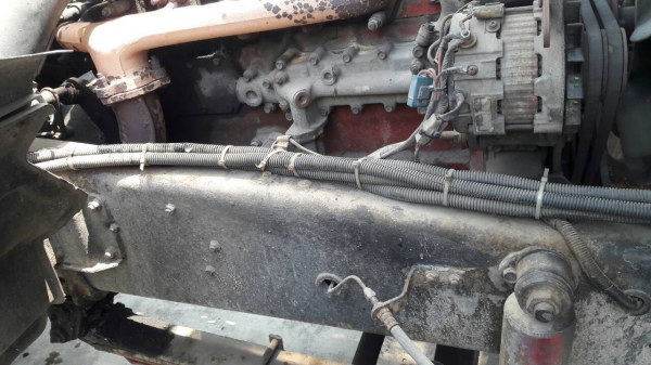 รถฮีโน่ 10 ล้อ ตู้เย็น FL3H  195 แรงม้า. ปี 36.    สนใจติดต่อ  081 - 6079515