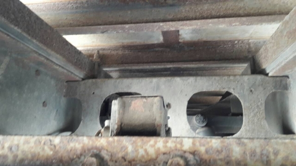 รถฮีโน่ 10 ล้อ ตู้เย็น FL3H  195 แรงม้า. ปี 36.    สนใจติดต่อ  081 - 6079515