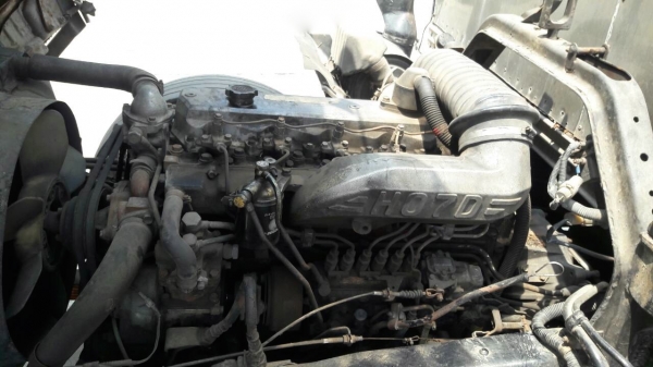 รถฮีโน่ 10 ล้อ ตู้เย็น FL3H  195 แรงม้า. ปี 36.    สนใจติดต่อ  081 - 6079515