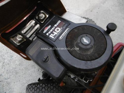 ขาย รถตัดหญ้าแบบนั่งขับ   MURRAY  405015X92B  รหัสสินค้า : 80903564  Line ID: nihonmono   www.nihonmono.com