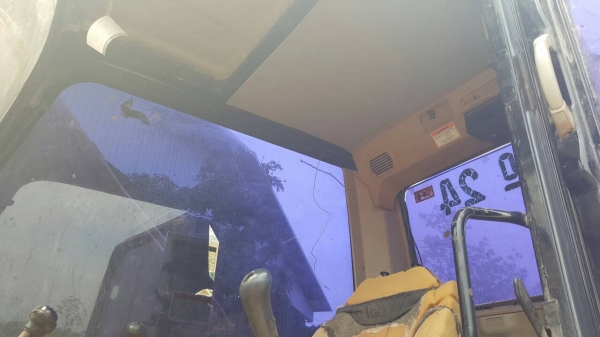 ขาย แบคโฮ CAT 320 C เอกสารเล่มทะเบียนครบ ไฟเต็ม เครื่องดี ช่วงล่างแน่น ราคาต่อรองได้ ขาย แบคโฮ CAT 320 C เอกสารเล่มทะเบียนครบ ไฟเต็ม เครื่องดี ช่วงล่างแน่น ราคาต่อรองได้