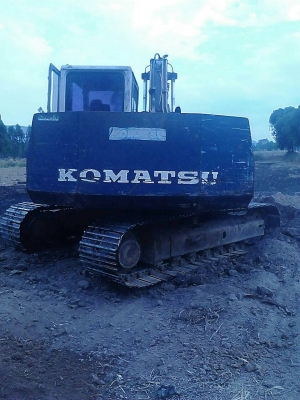 ขาย แบคโฮ KOMATSU PC120-5 เอกสารใบซื้อขาย รถใช้งานอยู่เป็นประจำ ราคาคุยกันได้ครับ