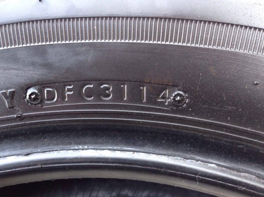 ยาง Bridgstone 265-65-17 ยาง Bridgstone ปี 14 รุ่น Ecopla EP 850 ครบชุด 4 เส้น 4500  ไม่ควรพลาด สภาพสวยๆไม่มีปะไม่บวมดอกยางเหลือเยอะ