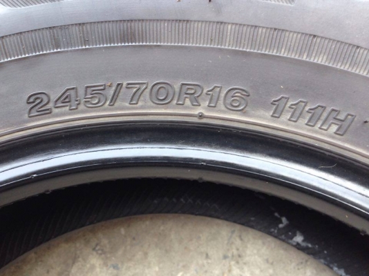 ยาง Bridgstone 245-70-16 ยาง Bridgstone ปี 14 รุ่น Ecopla EP 850 ครบชุด 4 เส้น 5000  ไม่ควรพลาด สภาพสวยๆไม่บวมดอกยางเหลือเยอะ