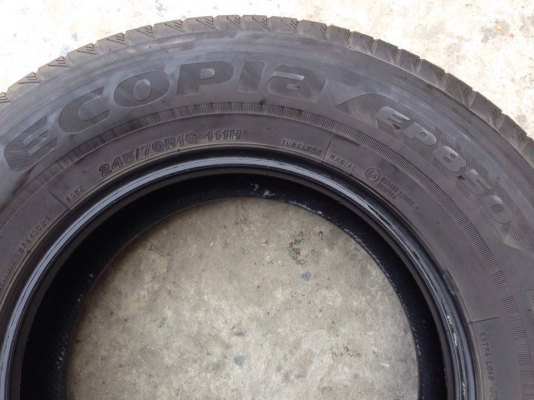 ยาง Bridgstone 245-70-16 ยาง Bridgstone ปี 14 รุ่น Ecopla EP 850 ครบชุด 4 เส้น 5000  ไม่ควรพลาด สภาพสวยๆไม่บวมดอกยางเหลือเยอะ