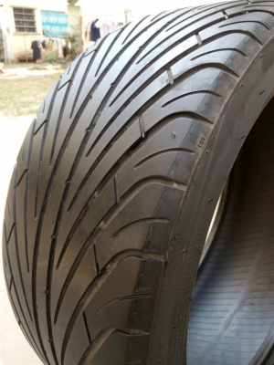 225/40R18 DURUN  SPORT-ONE  มี 1 เส้น tel.081-427-3941 ไอดีไลน์ 0814273941