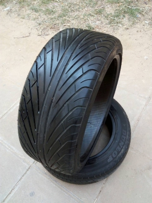 225/40R18 DURUN  SPORT-ONE  มี 1 เส้น tel.081-427-3941 ไอดีไลน์ 0814273941