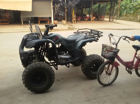 ขาเอทีวี150ชีชี เกียร์ออโต้ คันใหญ่ครับ ราคา39500บาท สนใจ โทร0813655997 อำพร พาเจริญ ต วังบัว อ คลองขลุง จ กำแพงเพชร ราคานี้ยังต่องลองได้อีกนะครับ