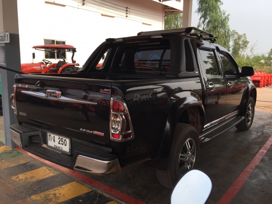 Isuzu dmax2.5 titanium 4ประตูปี54 สวยพร้อมใช้ เล่มพร้อม Isuzu dmax2.5 titanium 4ประตูปี54 สวยพร้อมใช้ เล่มพร้อม