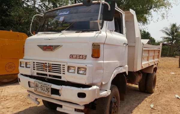 ขาย 6 ล้อดั้ม HINO KM310 เครื่อง 117 แรงม้า เฟืองท้าย F คัสซีสวยตลอดเส้น พวงมาลัยพาวเวอร์  ทะเบียนพร้อมโอน