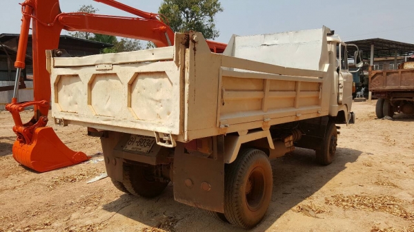 ขาย 6 ล้อดั้ม HINO KM310 เครื่อง 117 แรงม้า เฟืองท้าย F คัสซีสวยตลอดเส้น พวงมาลัยพาวเวอร์  ทะเบียนพร้อมโอน