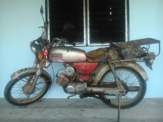 Yamaha y100