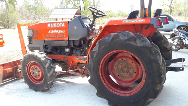 ขายรถไถคูโบต้าL3408diรถพร้อมใช่ครับสีเดิมๆไม่ทำสี