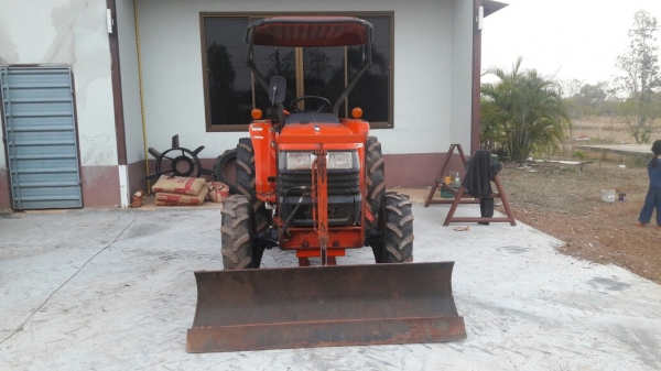 ขายรถไถคูโบต้าL3408diรถพร้อมใช่ครับสีเดิมๆไม่ทำสี