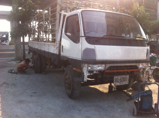 มิตซูบิชิแคนเตอร์ ปี 45 เฟืองท้าย เอฟหน้าหลัง คัสสีดีเครื่องดีทะเบียน ม.79 ช่วงล้อ 3.60 กระบะยาว 5 เมตร