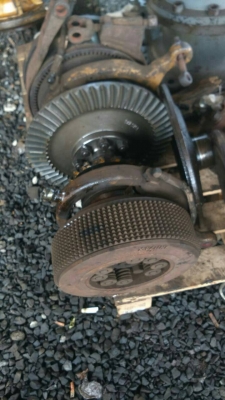 ขายชิ้นส่วนอะไหล่รถแทรกเตอร์ D-4 ของเก่า ถอดจากตัวรถ สภาพสวย มีเฟืองขับ   เฟืองฟรีเนี่ยน หัวฮันเดอร์ ล้อนำ พร้อมใช้งาน