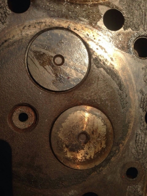 ขายฝาสูบรถแทรกเตอร์ D-5-D 43-Vหัวแชมเมอร์ ฝาบาง ฝานอกสภาพสวยมาก   ขายพร้อมฝาครอบวาวกระเดื่องวาว