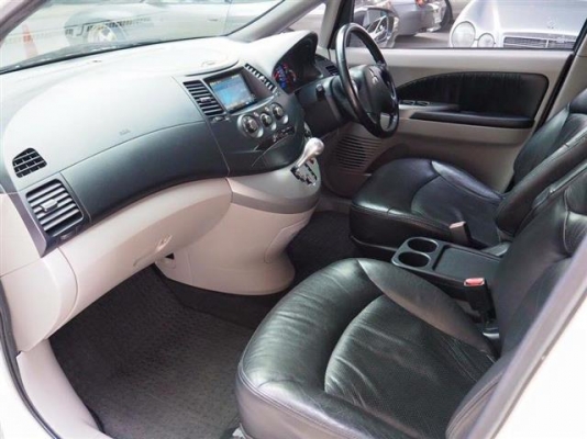 MitSuBiShi Space WaGon 2.4GT สีขาว ปี2009