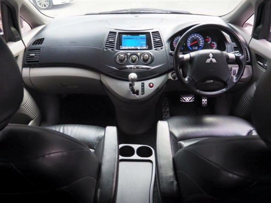 MitSuBiShi Space WaGon 2.4GT สีขาว ปี2009