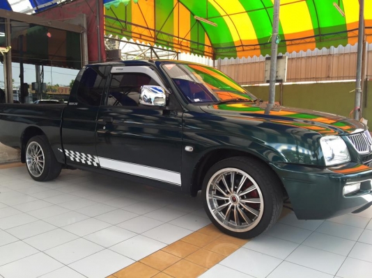 MitSuBiShi StraDa 2.5GL cab สีเขียว ปี2004 MitSuBiShi StraDa 2.5GL cab สีเขียว ปี2004