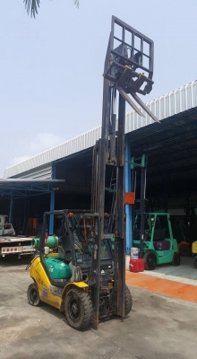แหล่งรวมรถโฟลค์ลิฟท์มีงาเทอิ้งค์ฟอร์คภาคตะวันออกเป็นรถเสาสูง4.30เมตรแถมบุ๊งกี๋ฟรีเราจัดส่งฟรีทั่วประเทศ/มองหารถงากระดกงาเทอิ้งค์ตักก้อนขี้ยางพารายางถ้วย ราคาใหนเรายินดีจัดหาให้ตามงบประมาณของพี่ๆ