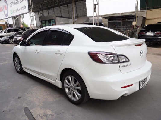Mazda 3 2.0 Sport สีขาว ปี2011 Mazda 3 2.0 Sport สีขาว ปี2011