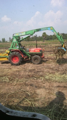 ขายรถคีบอ้อยคูโบต้า 45 แรงDi 2 เพลา พร้อมอุปกรณ์ใบมีด ผาน 5เล่ม คีบของเกษตรรุ่งเรืองทะเบียนพร้อม