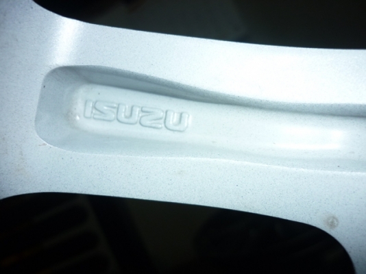 ขายแม็กถอดป้ายแดง อีซูซุ ออนิว เอ็กซ์ซี่รี่ ราคา 5500 บ.