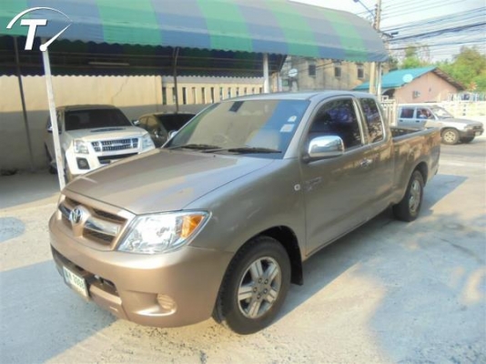 TOYOTA HILUX VIGO 2.5 E XTRA CAB โฉม X-TRA CAB สีบรอนซ์ทอง เกียร์ธรรมดา