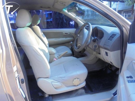 TOYOTA HILUX VIGO 2.5 E XTRA CAB โฉม X-TRA CAB สีบรอนซ์ทอง เกียร์ธรรมดา TOYOTA HILUX VIGO 2.5 E XTRA CAB โฉม X-TRA CAB สีบรอนซ์ทอง เกียร์ธรรมดา